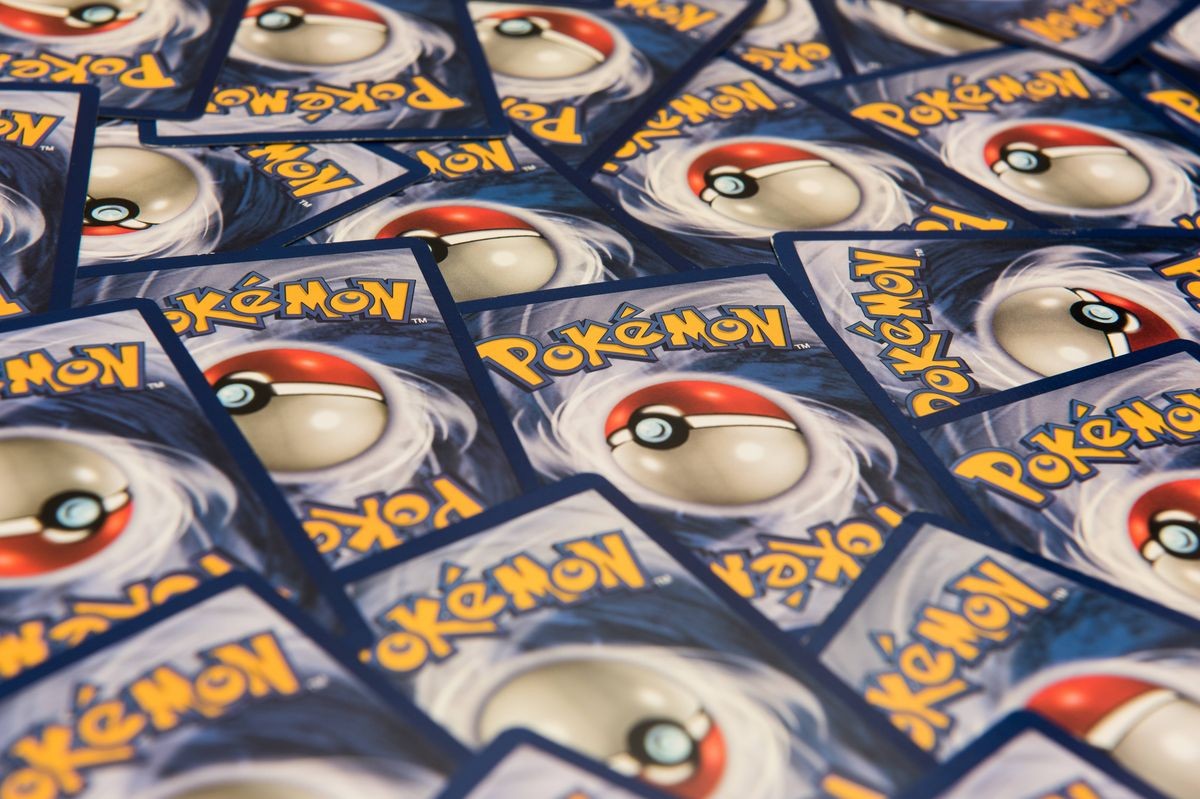 Las bandas criminales fijan la mira en tiendas de cartas Pokémon en lugar de joyerías