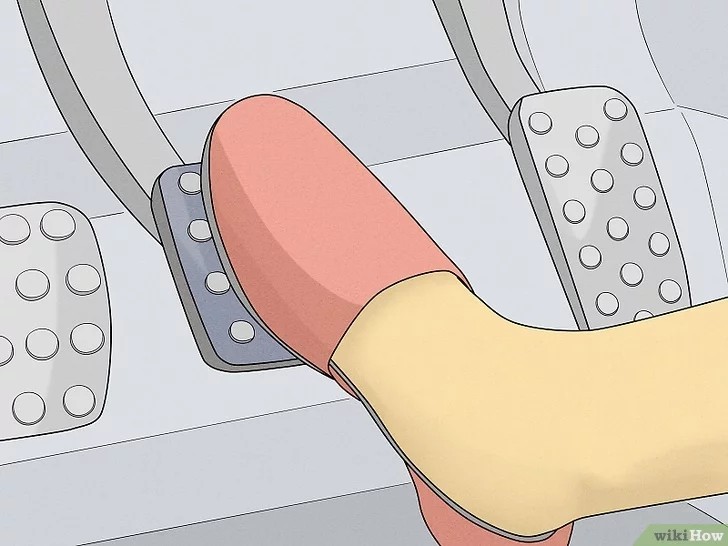 Ако си НАДВОР држи се на отворено! Остани далеку од згради, бандери и сè што може да падне