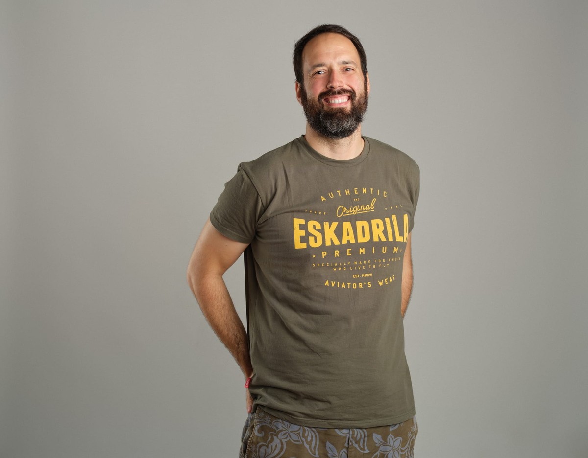 Воспитувањето на детето што сакаше да биде мајстор и внатрешниот конфликт со дипломата