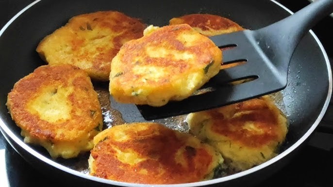 Потребни состојки за шпански шницли од компир – само неколку намирници и зачини