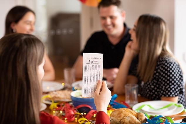 Домови на пристаништето, луксузни автомобили и рана пензија: Вистинските приказни зад милионските лото добивки