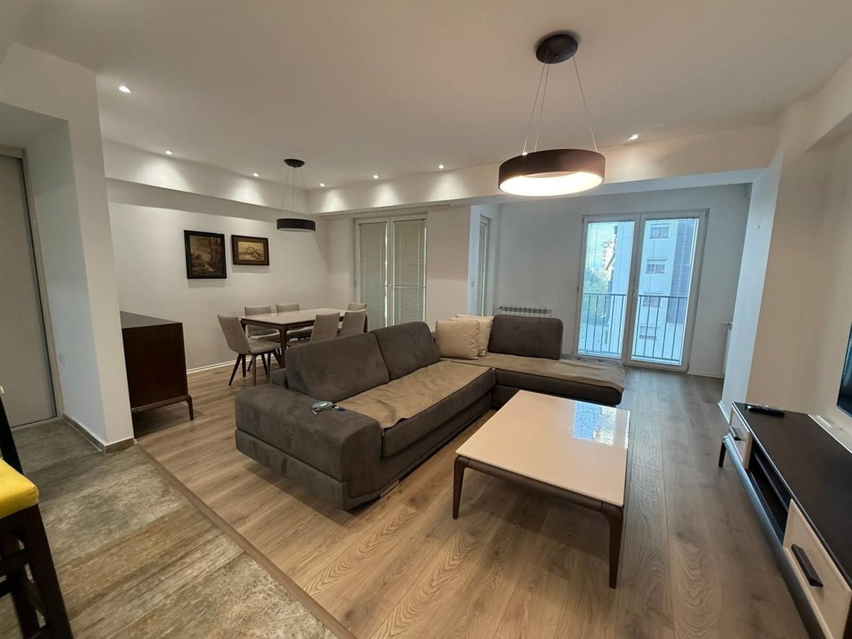 Земјата и недостигот на добри локации — скриениот мотор зад лудите цени