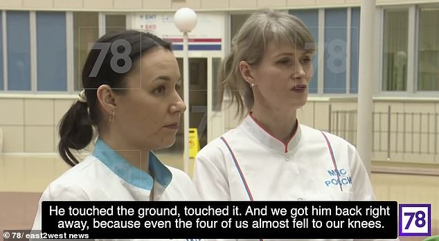 Херојските медицински сестри го спасуваат детето користејќи јакна како мрежа