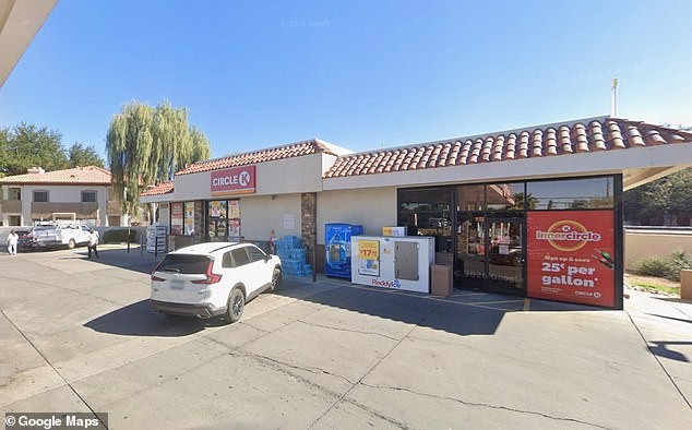 Вработен во маркет купил неплатен лотарија тикет и освоил 12,8 милиони долари – сега се соочува со тужба