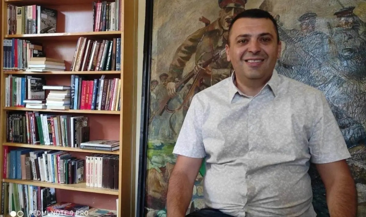 Телевизиско студио кое служи за промоција, не за новинарство или дебата