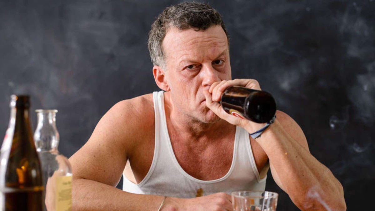 Роденден што веднаш покажува сурова вистина за алкохолот: распаѓање на контрола и паметење