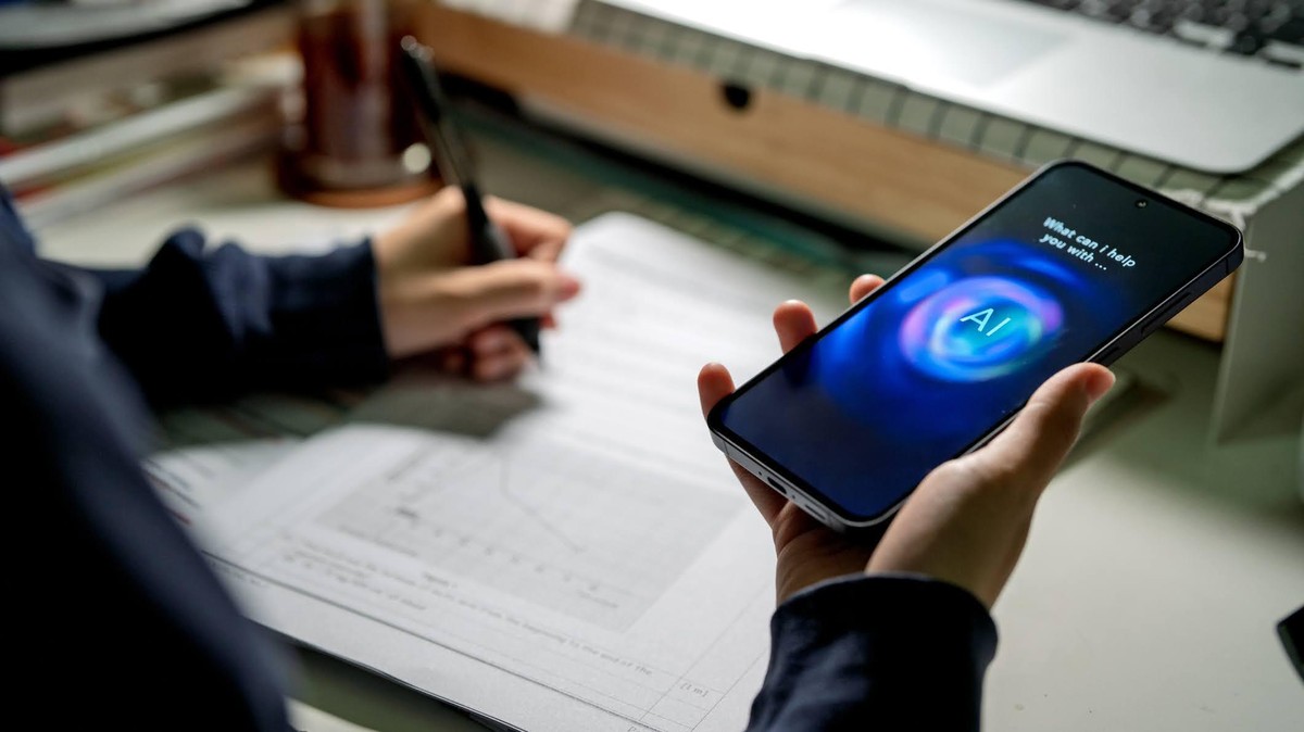 52% од средношколците во Македонија признале дека барем еднаш користеле AI за домашни