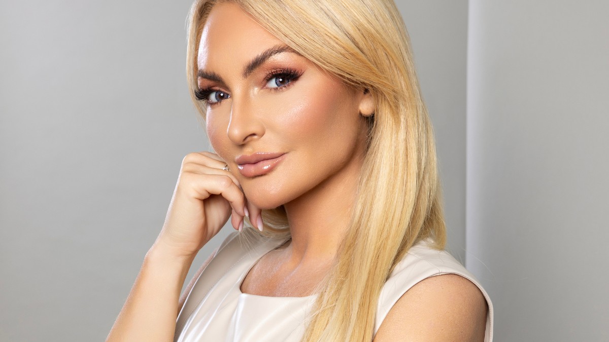 Неуспехот не е пораз, туку нова насока: нејзиниот светоглед за изборите и падовите