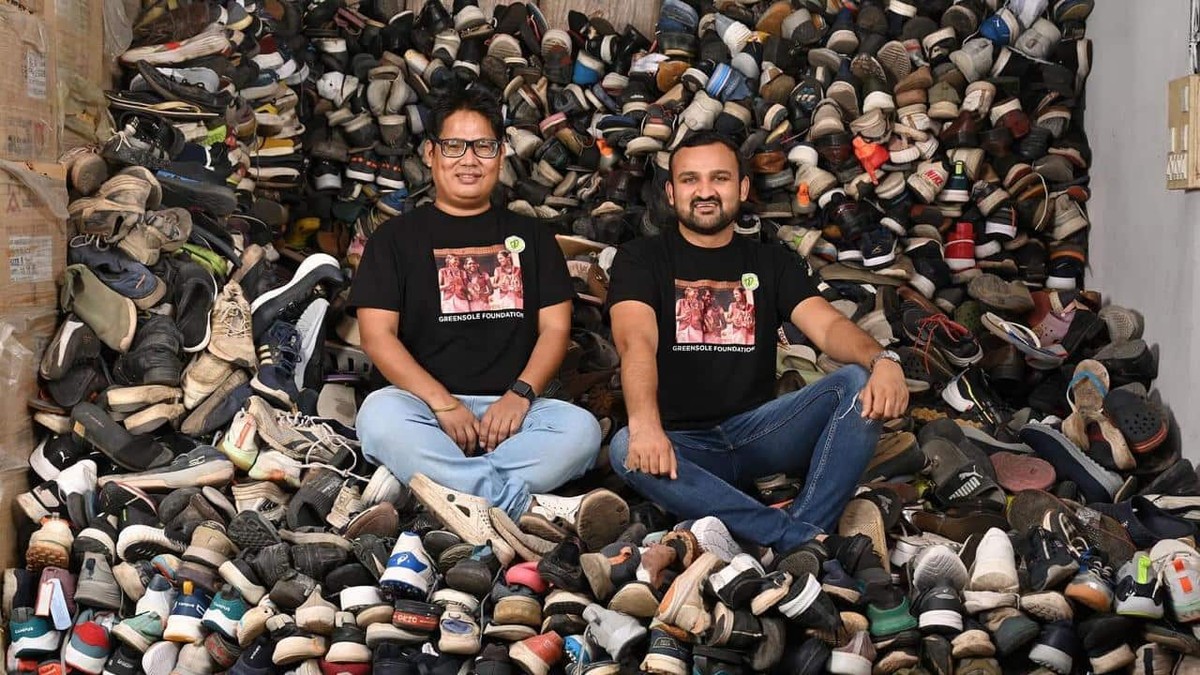 Јоханесбург ги претвора канализациските цевки во рачно плетени кошници и дизајнерски производи