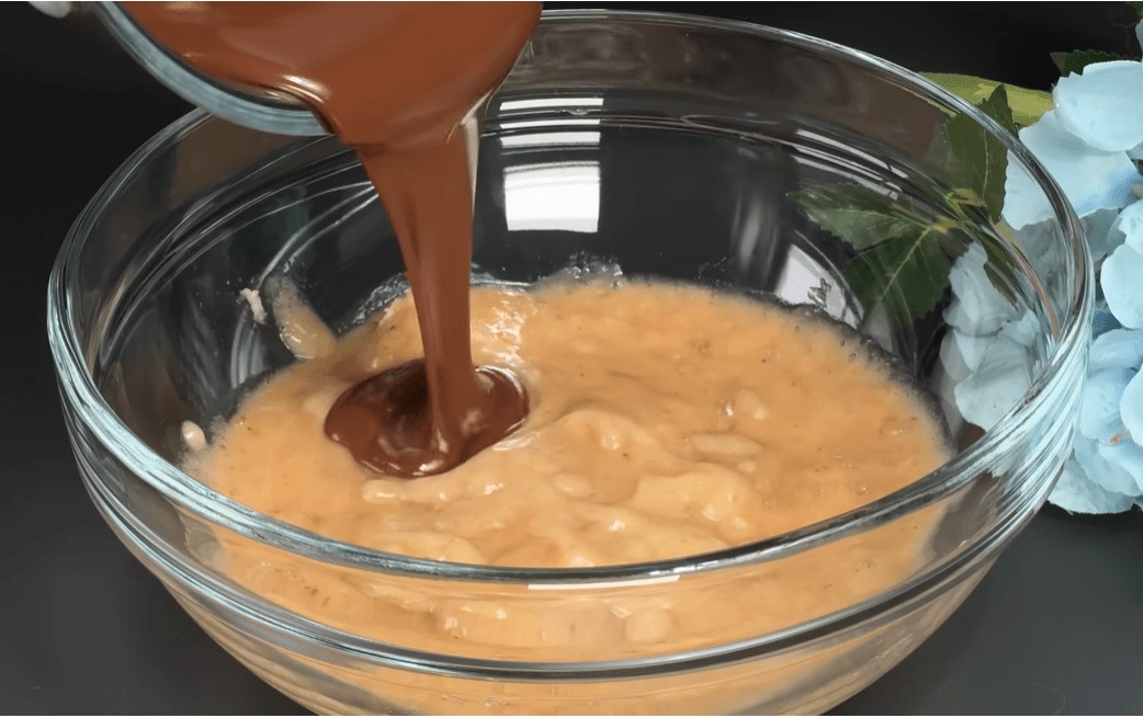 Потребни се само 3 зрели банани и 200 грама темно чоколадо за совршен десерт без шеќер