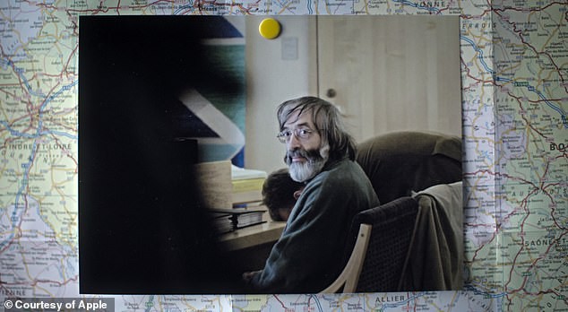 Жена која се свртела кон јога за да најде смисла по животот била присилена во порнографија од тантрички „гуру“ обвинет за силување и киднапирање жени