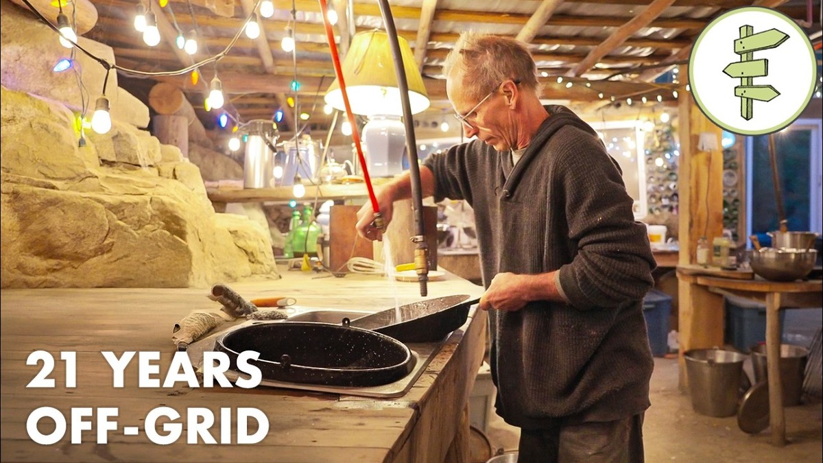 Поранешниот инженер ја заменил прецизноста со целосна слобода на оддалечен остров без основна инфраструктура