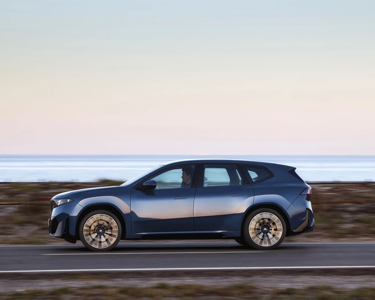 BMW ја претстави својата прва Neue Klasse електричен теренец – мислењата се поделени, како ви изгледа вам?