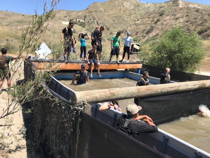 Најголемата измама: Бегство од дивина во хотел, и Channel 4 го потврди ова