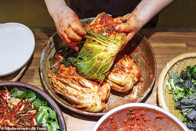 Кимчи – моќното корејско чудо што ги урива болестите, топи килограми и го чисти холестеролот