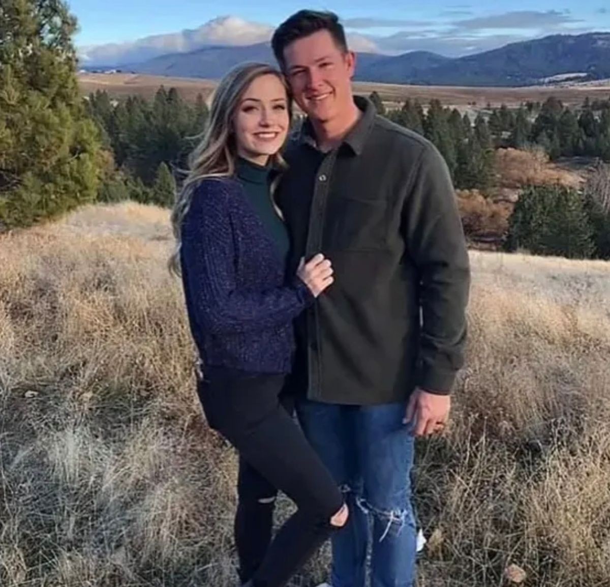 Пријател на жртвата ги открива пораките и настанот го пријавува во полиција