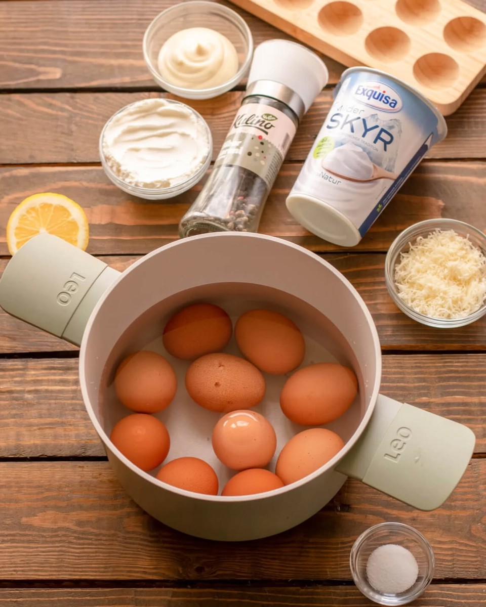 Како правилно се варат велигденските јајца