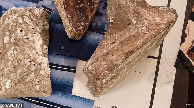 Џорџ Геле тврди дека под Шанделерските Острови лежи пирамдиална градба висока 85 метри и стотина други згради