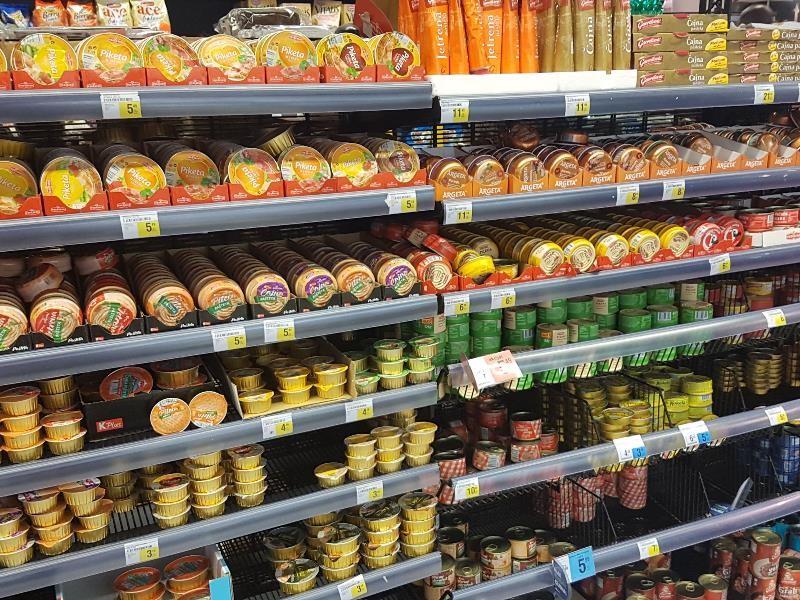 Месни нарезак и паштети – преработени производи со адитиви