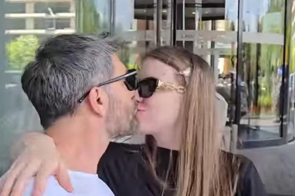 Три најголеми пречки: 23 години разлика, различна вера и 6,5 часа далечина