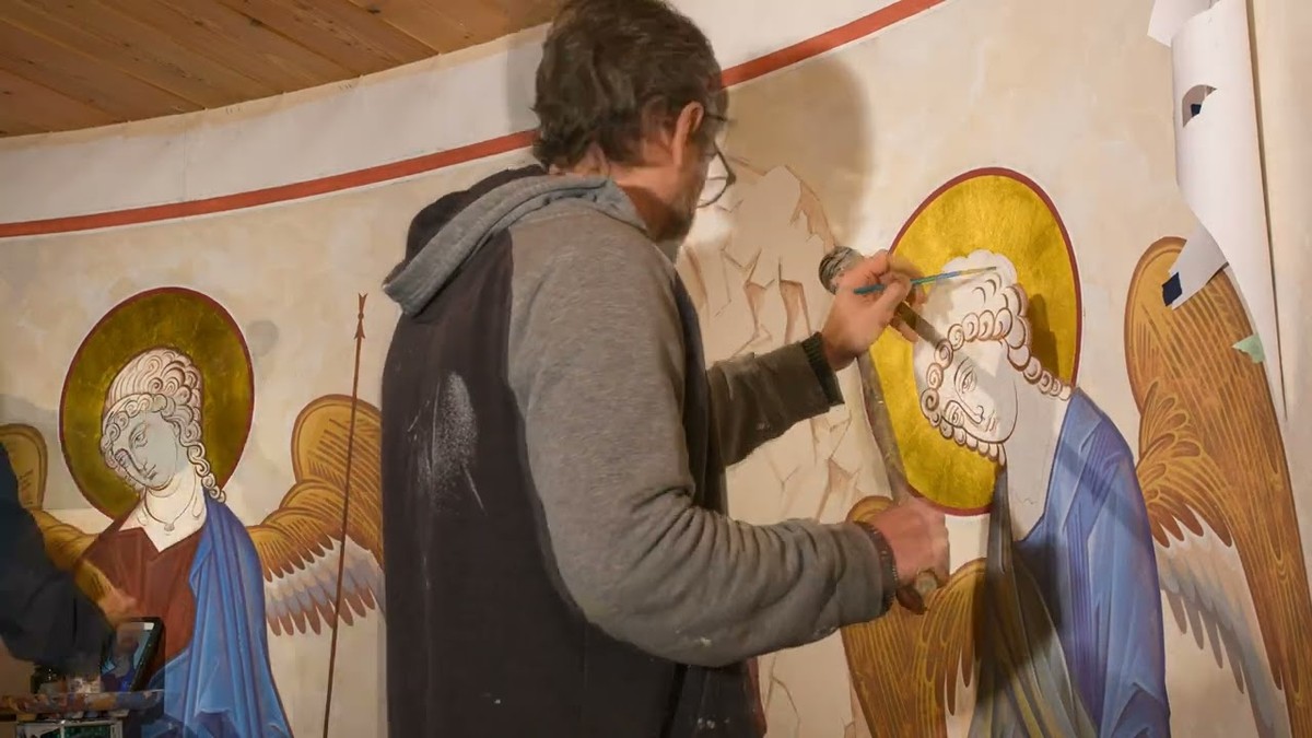 Доаѓањето на монасите и почетокот на манастирот Свети Крст во Западна Вирџинија