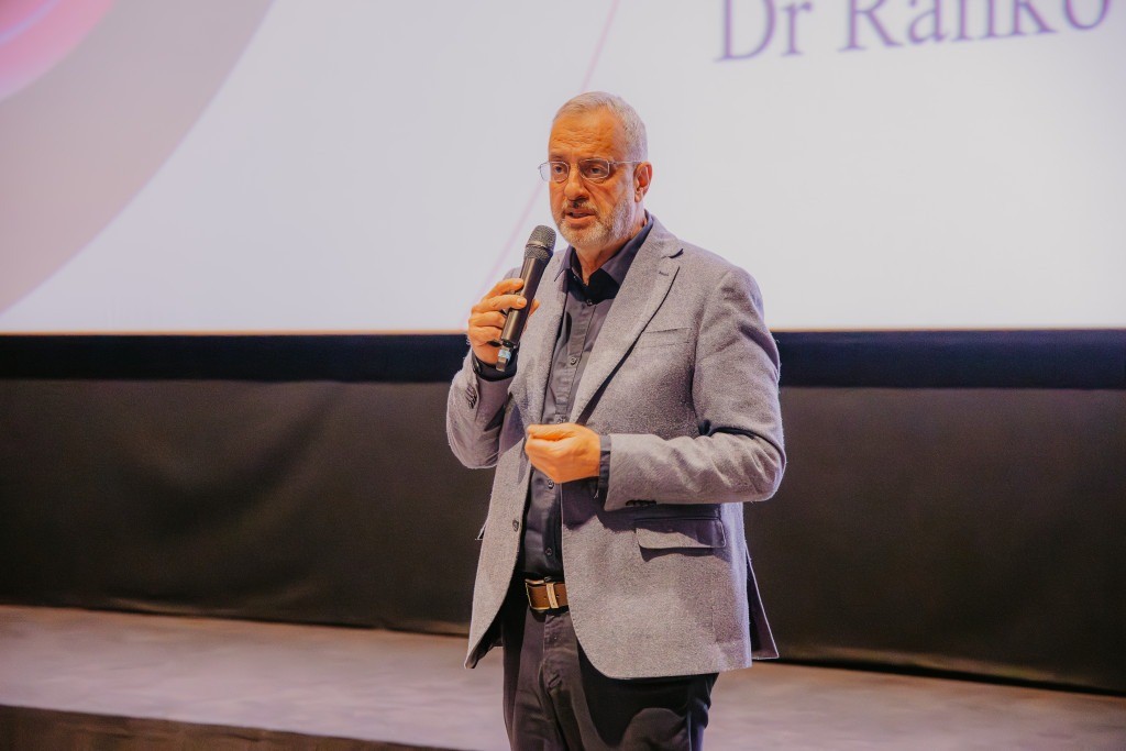 Движењето е клучно: Живите суштества кои се мируваат немаат неврони