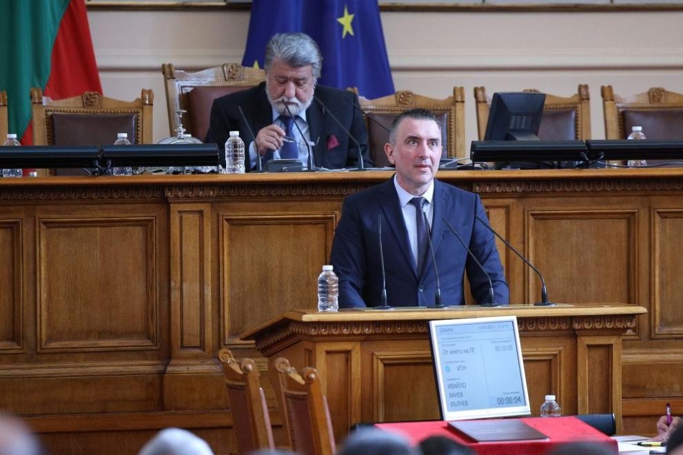 Бугарски европратеник го открива планот: Бугарија сака „да покаже мускули" против Македонија во ЕП