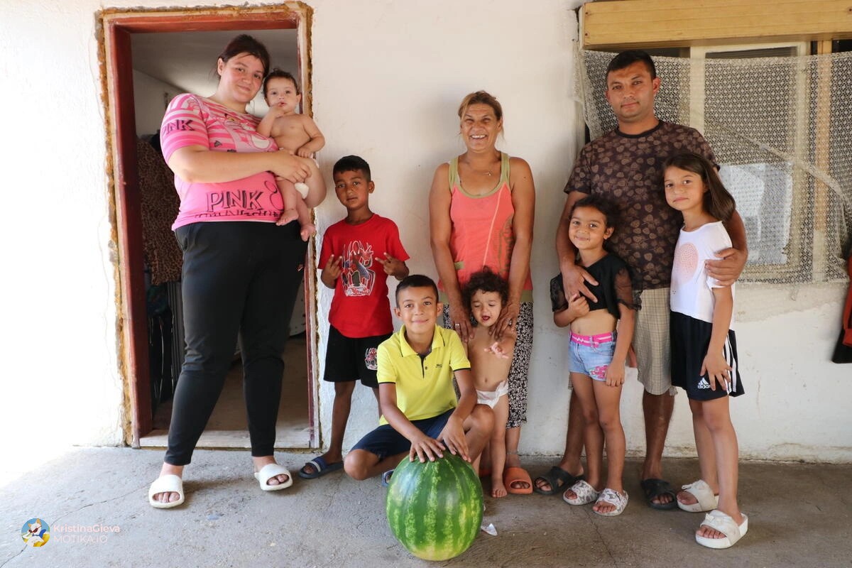 Километри патување низ бирократија и законски лавиринти ги оставија илјадници лица без државјанство по распадот на СФРЈ