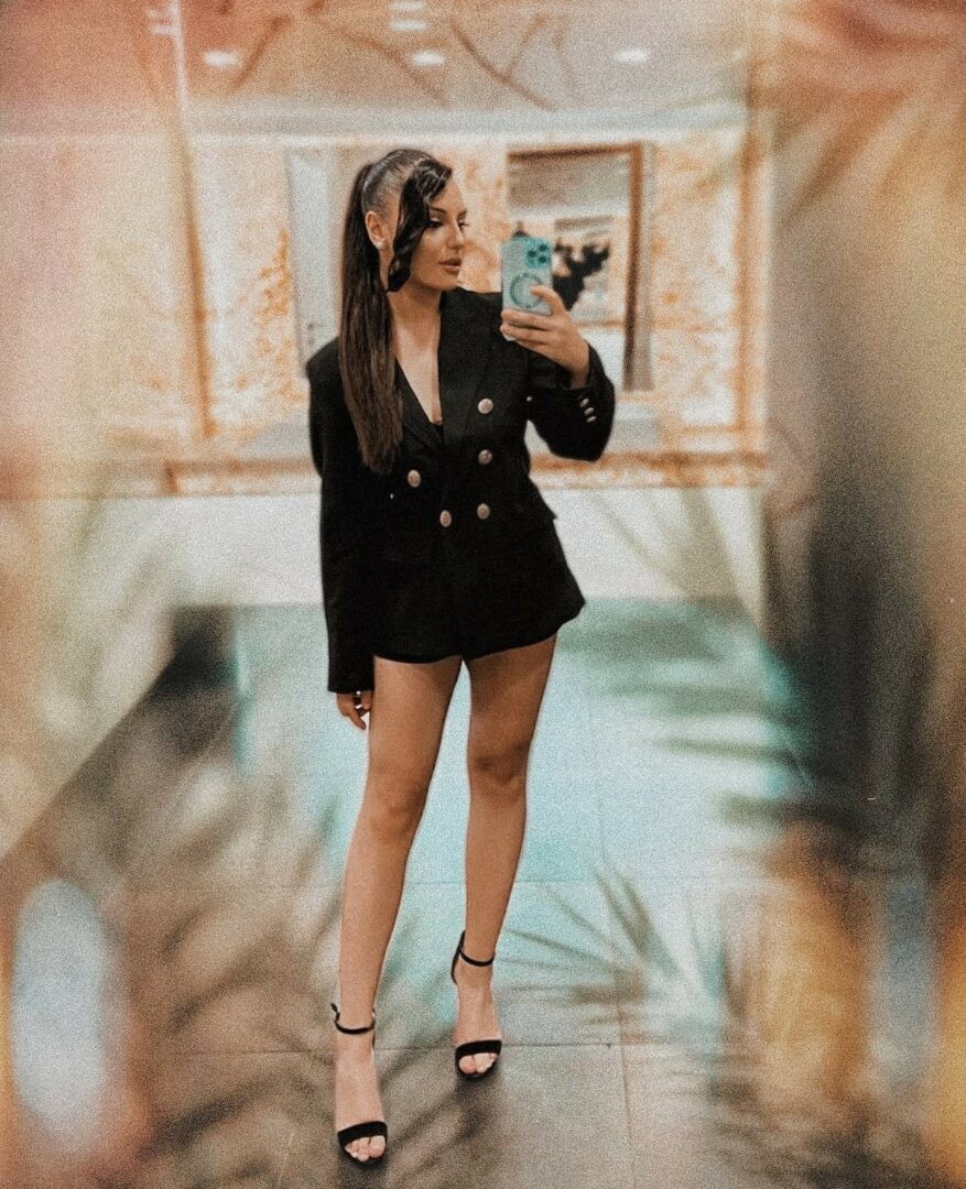 Животот и практичното искуство се нејзините најголеми учители