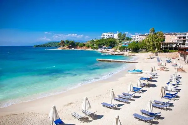 Македонија не е во Шенген: Американските пензионери добиваат стратешко време за престој