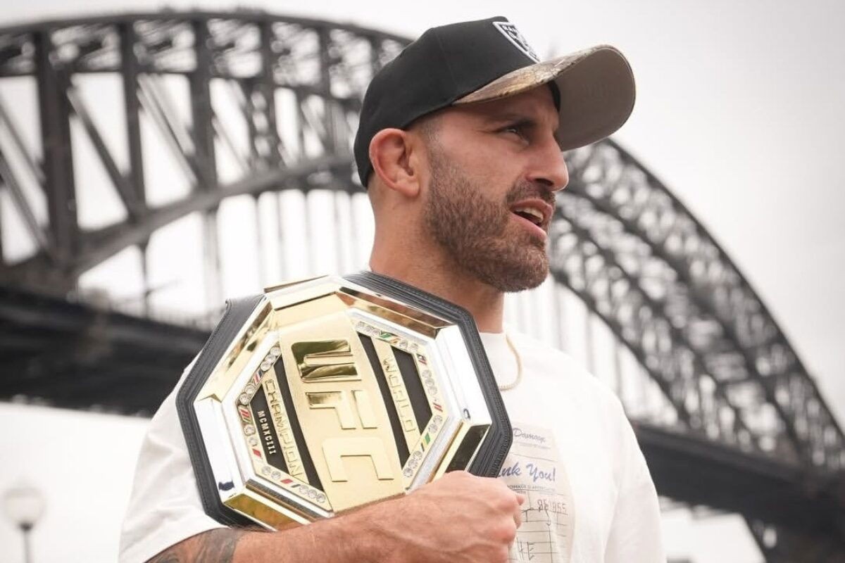 Волкановски верува во христијанството, а татушките и честитките за православен Велигден откриваат дел од неговата вера