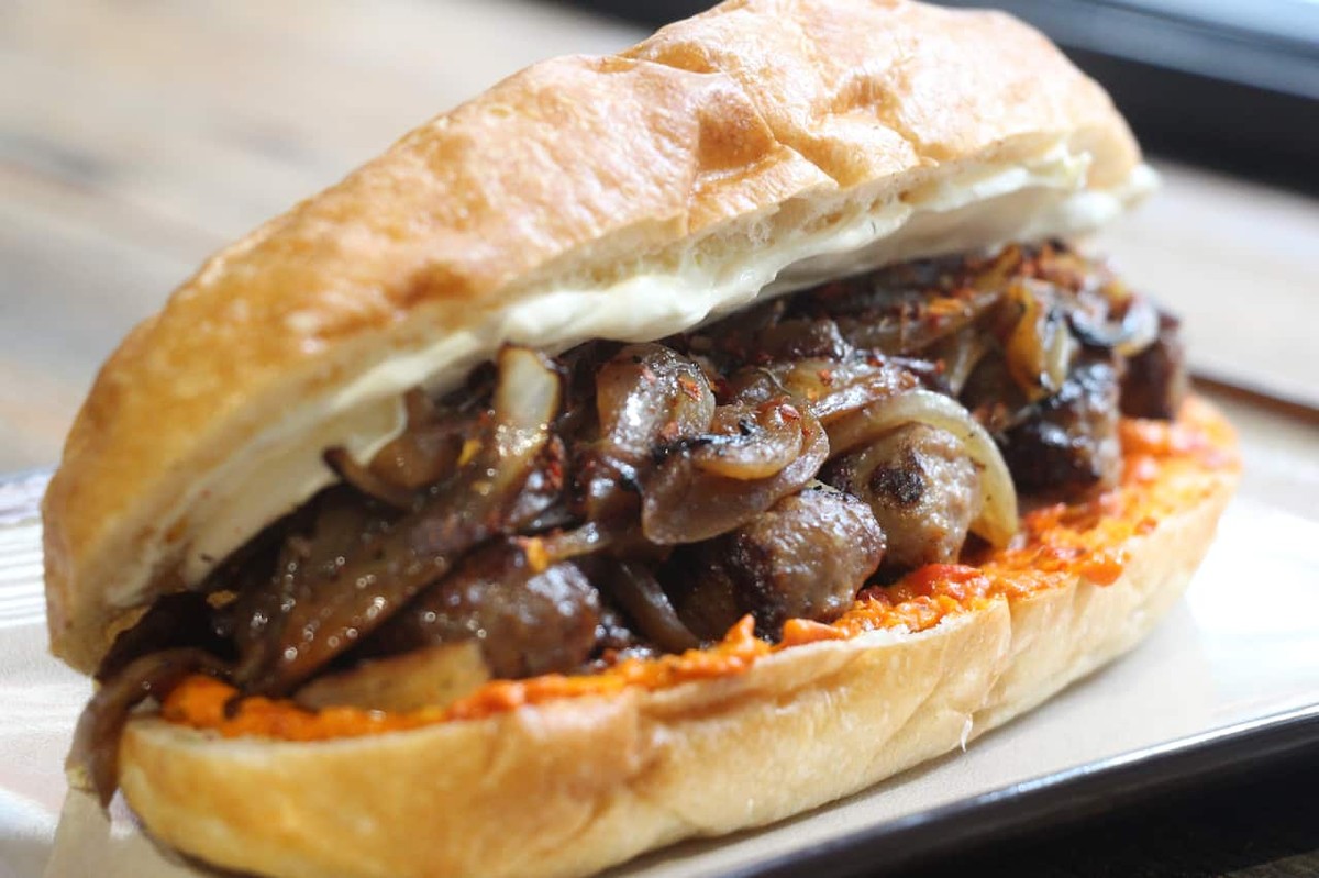 Од Млеко Бар до The Balkan Butler: Како специјалитетите од Балканот станаа секојдневни во Сиднеј