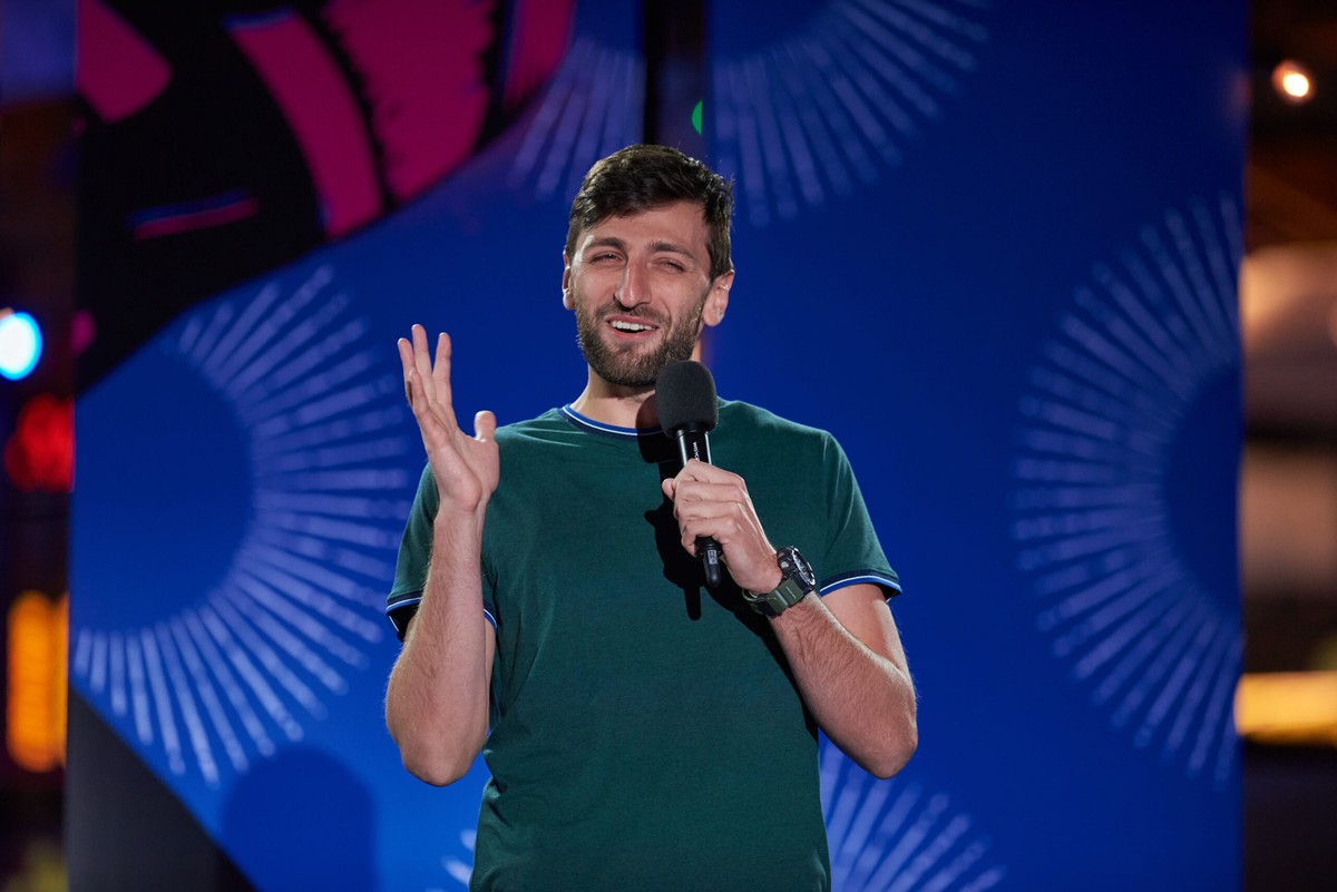 Од перење садови до аплауз во Лондон: Кумановецот Владимир Илиќ што не заборави од каде тргна