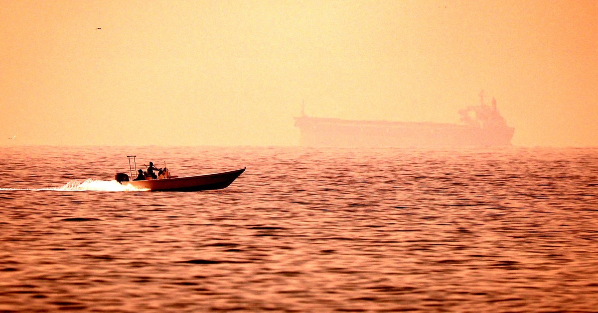 Трамп најавува можност за заедничка наплата на таксите со Иран, но планот не е дел од мировниот договор и предизвикува жестоки реакции