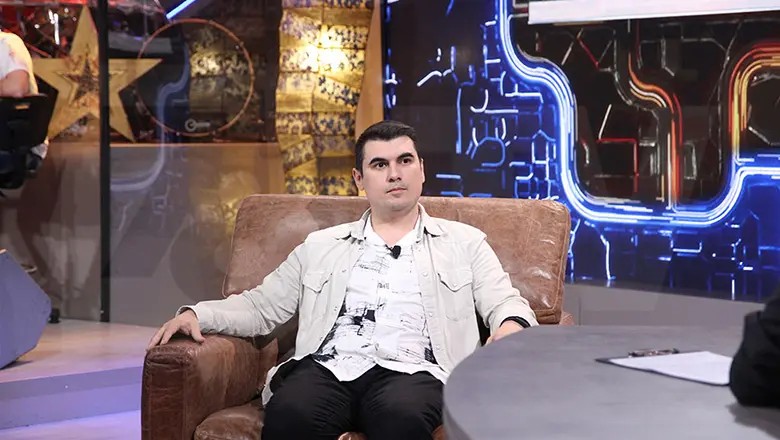 Дознал за Биткоин уште во 2011, но не купил. Во 2017 купил, изгубил 70%. Денес е најпознатиот крипто инвеститор во Бугарија