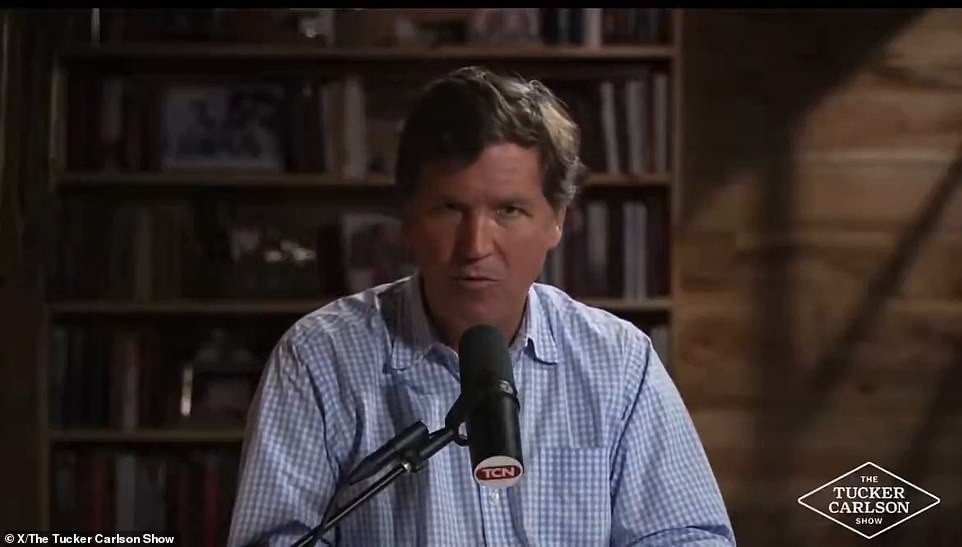 Роган: Нападите врз новинарите и авганистанските тајни се уште една дистракција од Епштајн