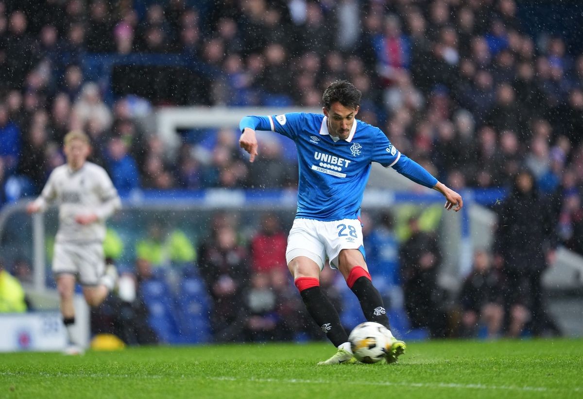 Миовски конечно добива шанса во нападот поради повреда на Надери – титулата на Ренџерс зависи од напаѓачка преродба