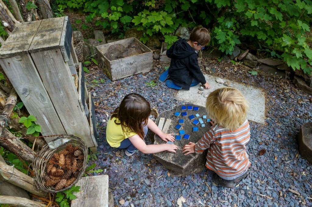 Со дружбите преку игра се развиваат важни животни вештини