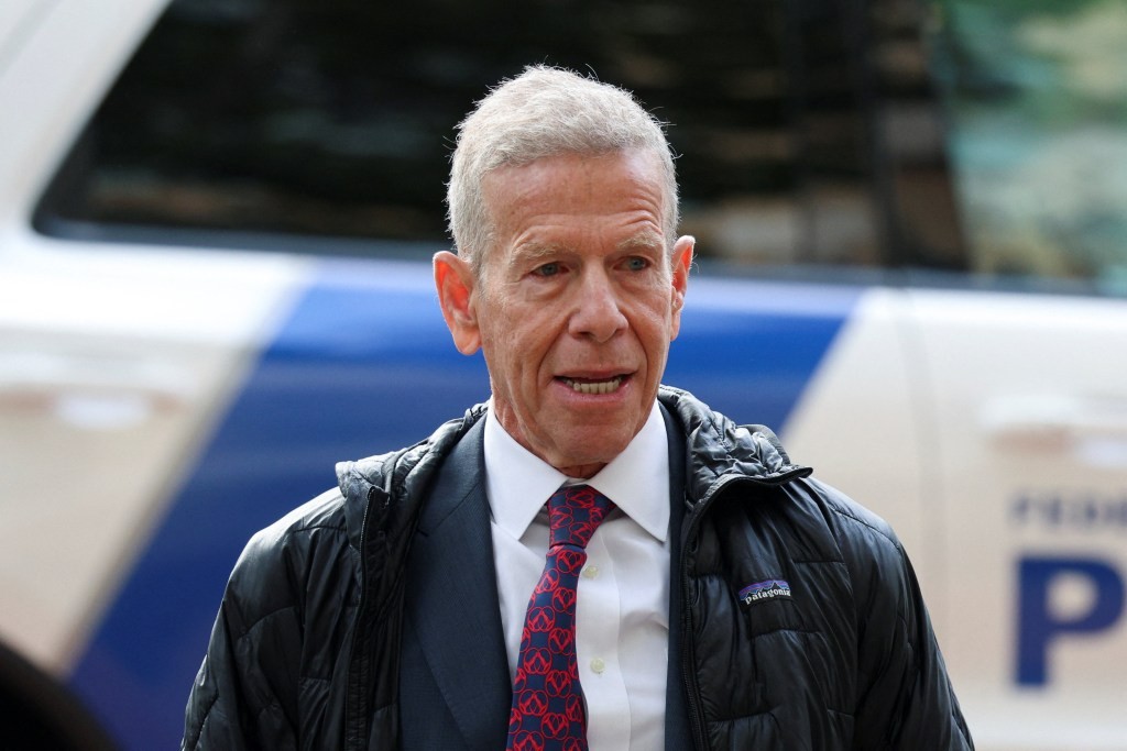 Текстуалните пораки меѓу Маск и Зилис откриваат директна координација и планови за прекршување на доверба во OpenAI