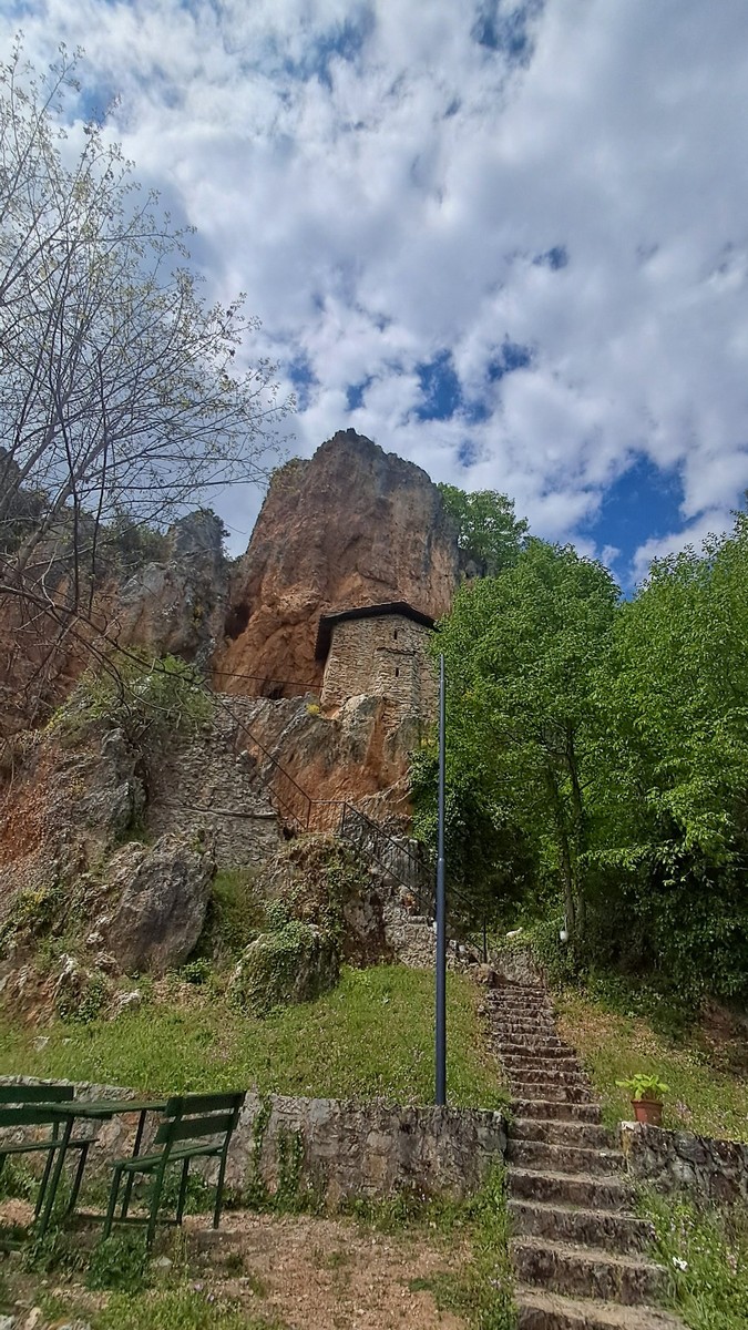 Пештерската црква: Место на молитва, тишина и мистична историја од 14 век