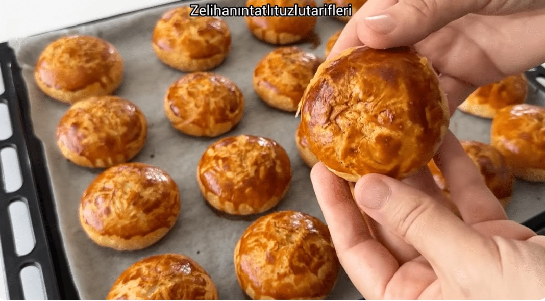 Домашни крцкави пецива со сирење кои освојуваат со вкусот и изгледот