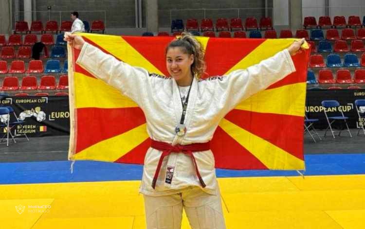 Катерина Ацевска прва во светот во категорија над 70 килограми, среде најсилната светска конкуренција