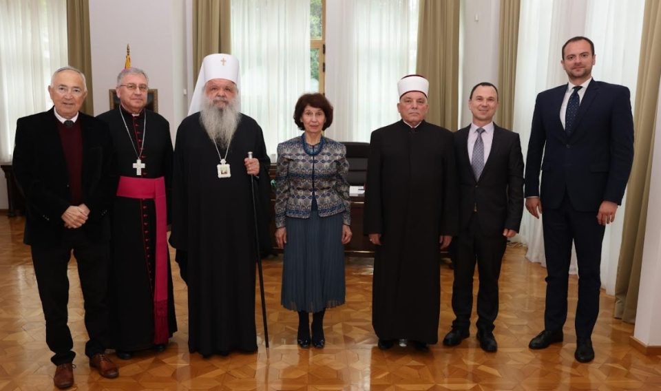 Во 2022 година GRI бил 4, а SHI 1,5