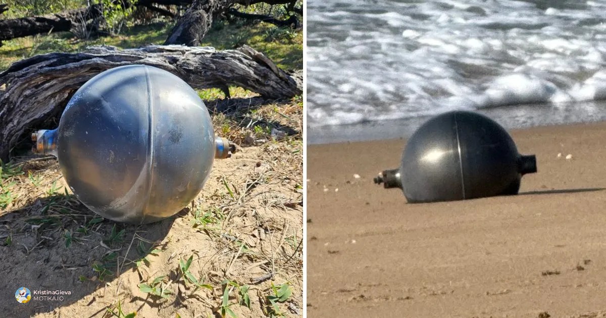 Пожарникари во заштитна опрема ги ставија сферите во контејнери за опасни материи