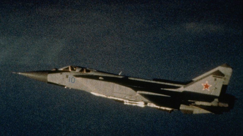 MiG-31 гледал 10 цели на 193 километри и напаѓал 4 одеднаш
