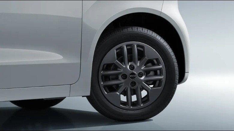 Racco 300 Premium оди до 320 километри со батерија од 35,8 kWh