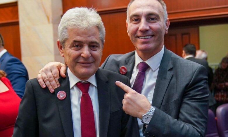 Ахмети најавува повлекување од политиката, но порачува: „Македонија не може без Албанците“
