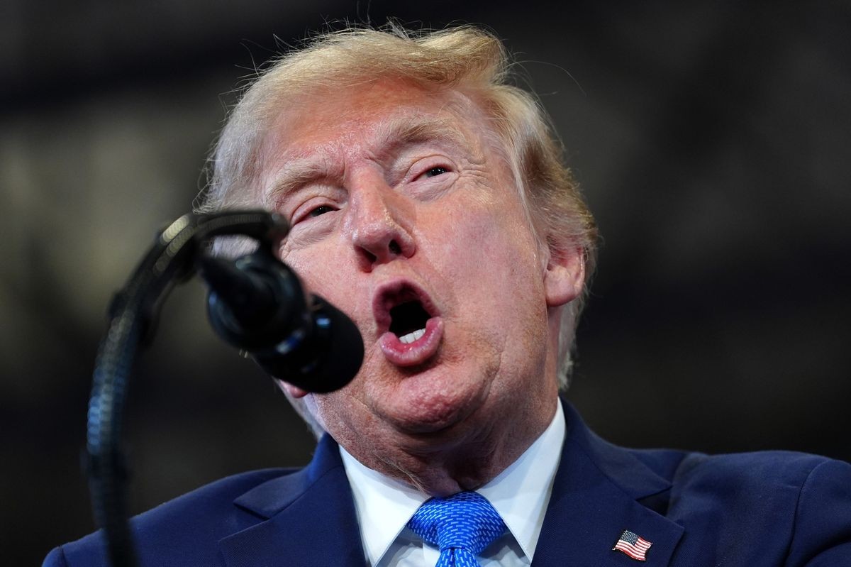Во центар за полициска обука, Трамп рече дека Иран трпи тежок пораз