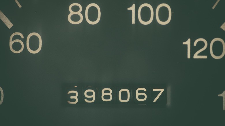 9 совети за вашиот автомобил да издржи 500.000 km или барем да се доближи