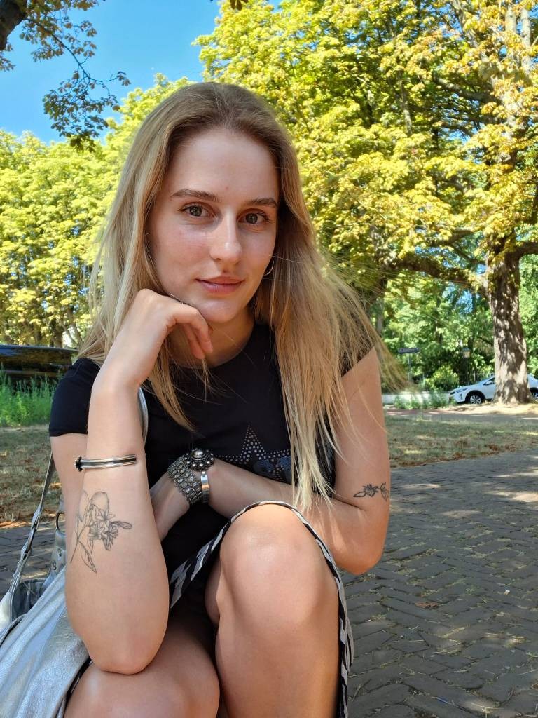 Запознајте ги младите жени кои се откажале од сериозно запознавање „Не знам како би функционирала во романтична врска“